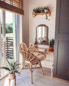 Scaun din ratan flower pentru un decor boho